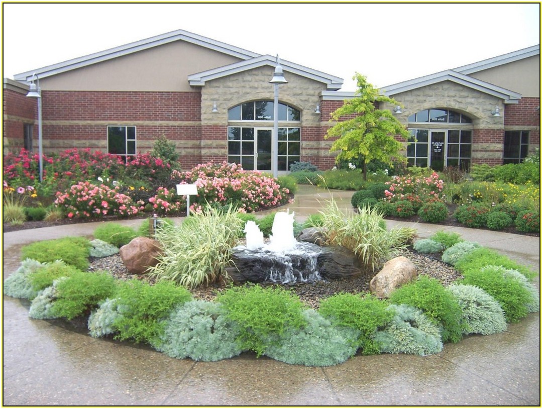 Front Yard Landscaping Designs