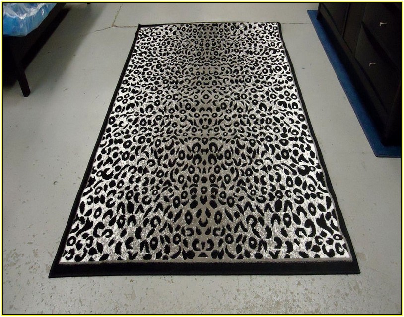 Snow Leopard Print Rug