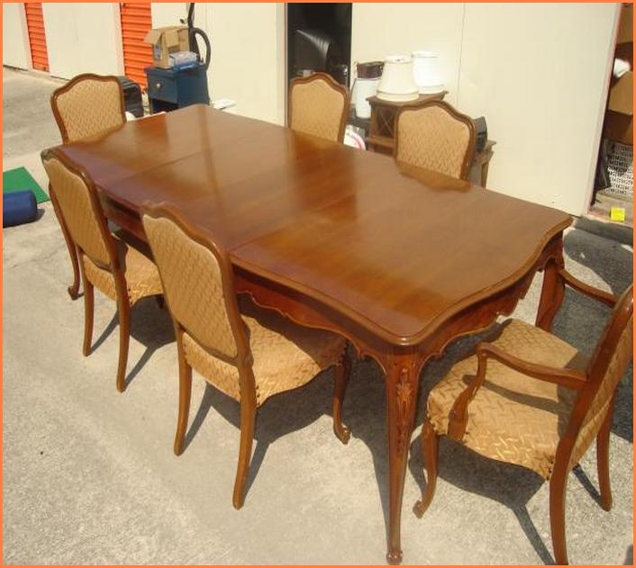 Antique Dining Table With Leaves