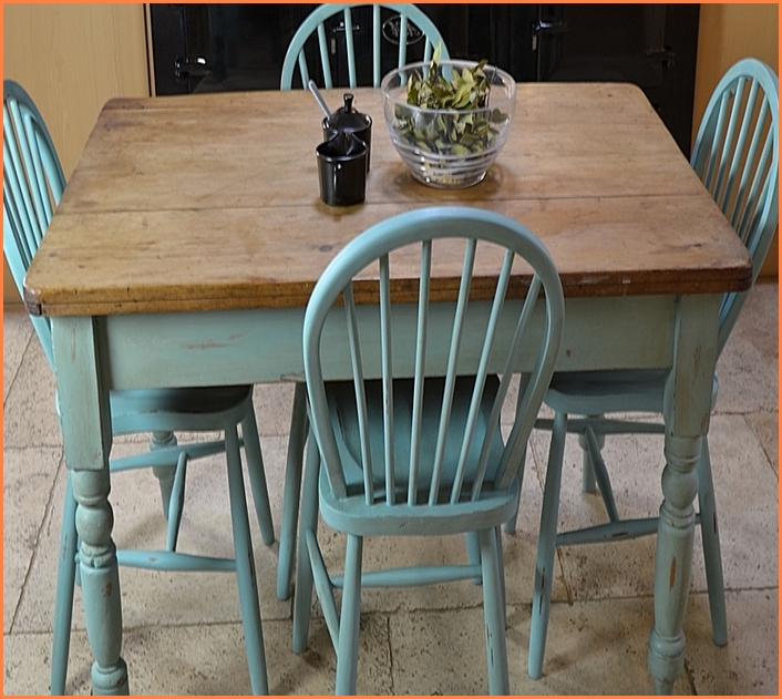 Farmhouse Dining Table And Chairs