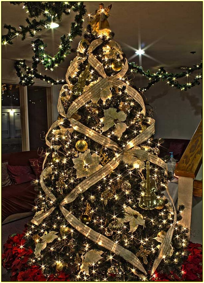 Christmas Tree Decorating Themes