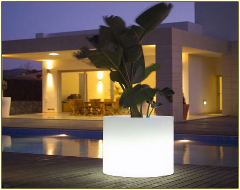 Contemporary Outdoor Lantern Lights