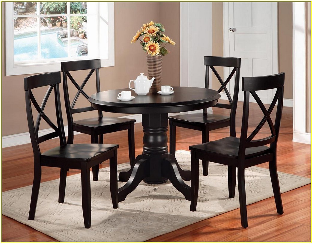 Expandable Round Pedestal Dining Table