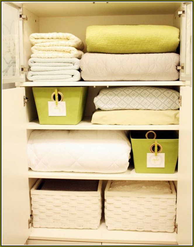 Linen Closet Organization Tips