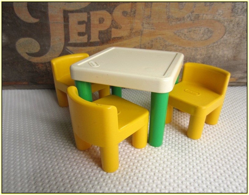 Little Tikes Classic Table And Chairs Set