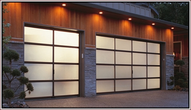 Modern Garage Door Decoration