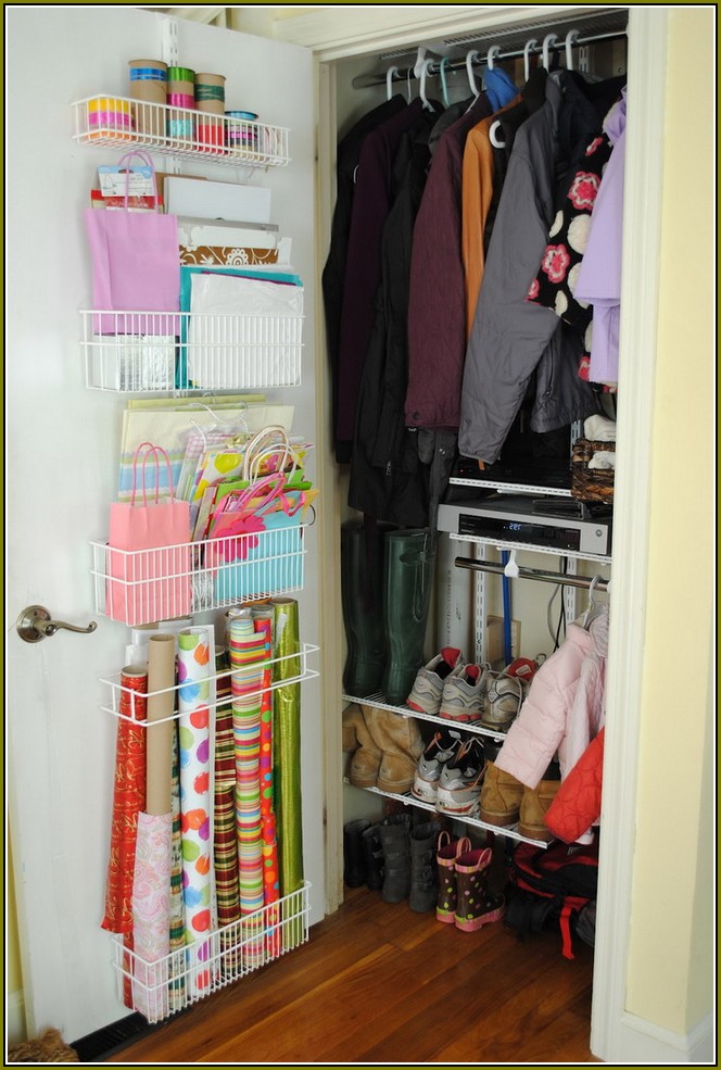 Organizing A Small Closet