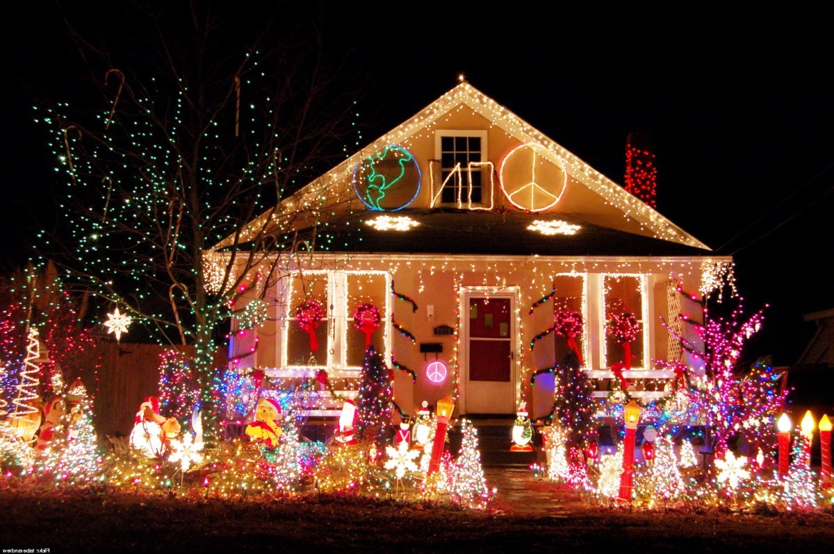 Outdoor Xmas Lights And Decorations
