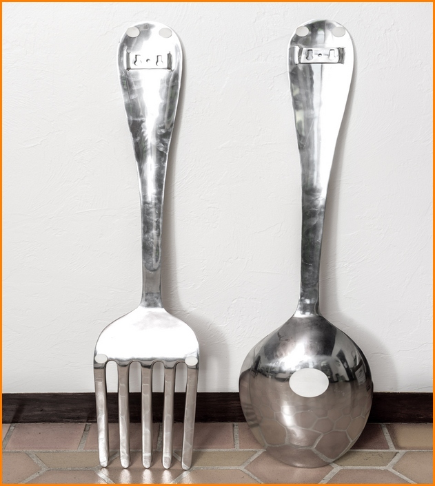 Oversized Fork And Spoon Wall Decoration
