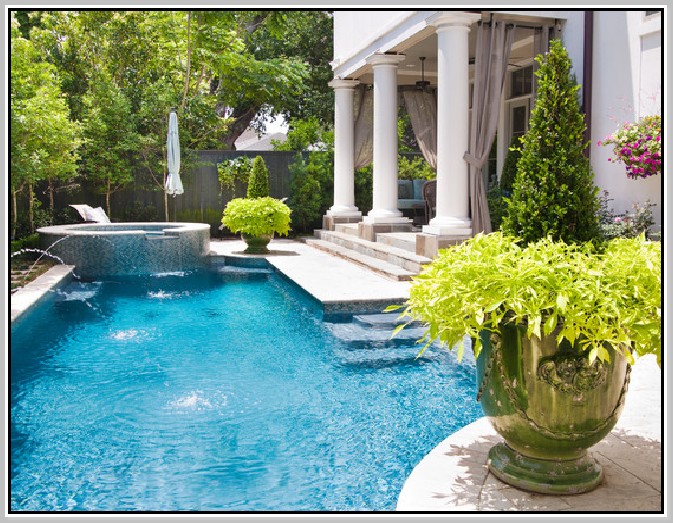 Pools For Small Backyards