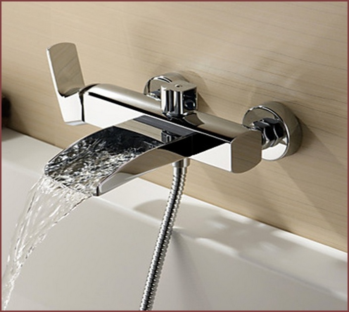 Wall Mount Bathtub Faucet With Hand Shower