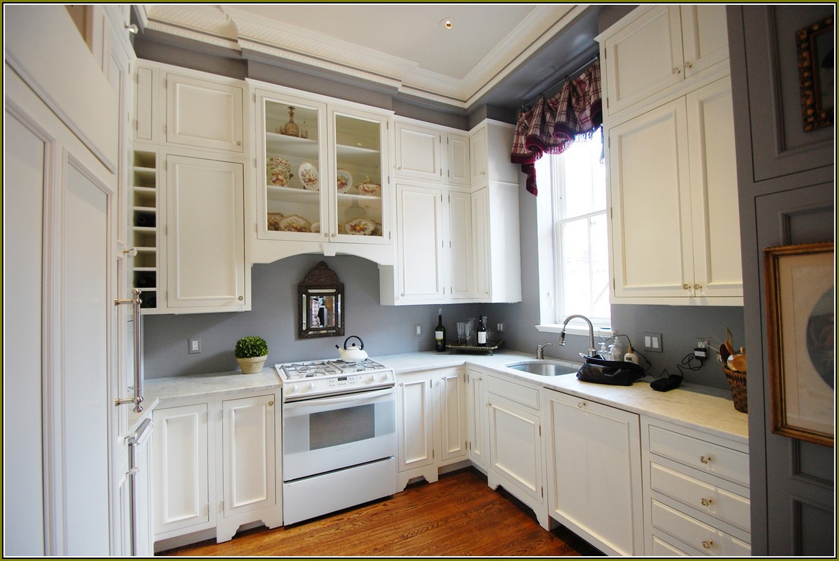 Cherry Kitchen Cabinets With Grey Walls
