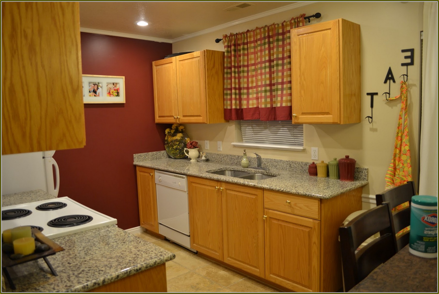 Honey Colored Kitchen Cabinets
