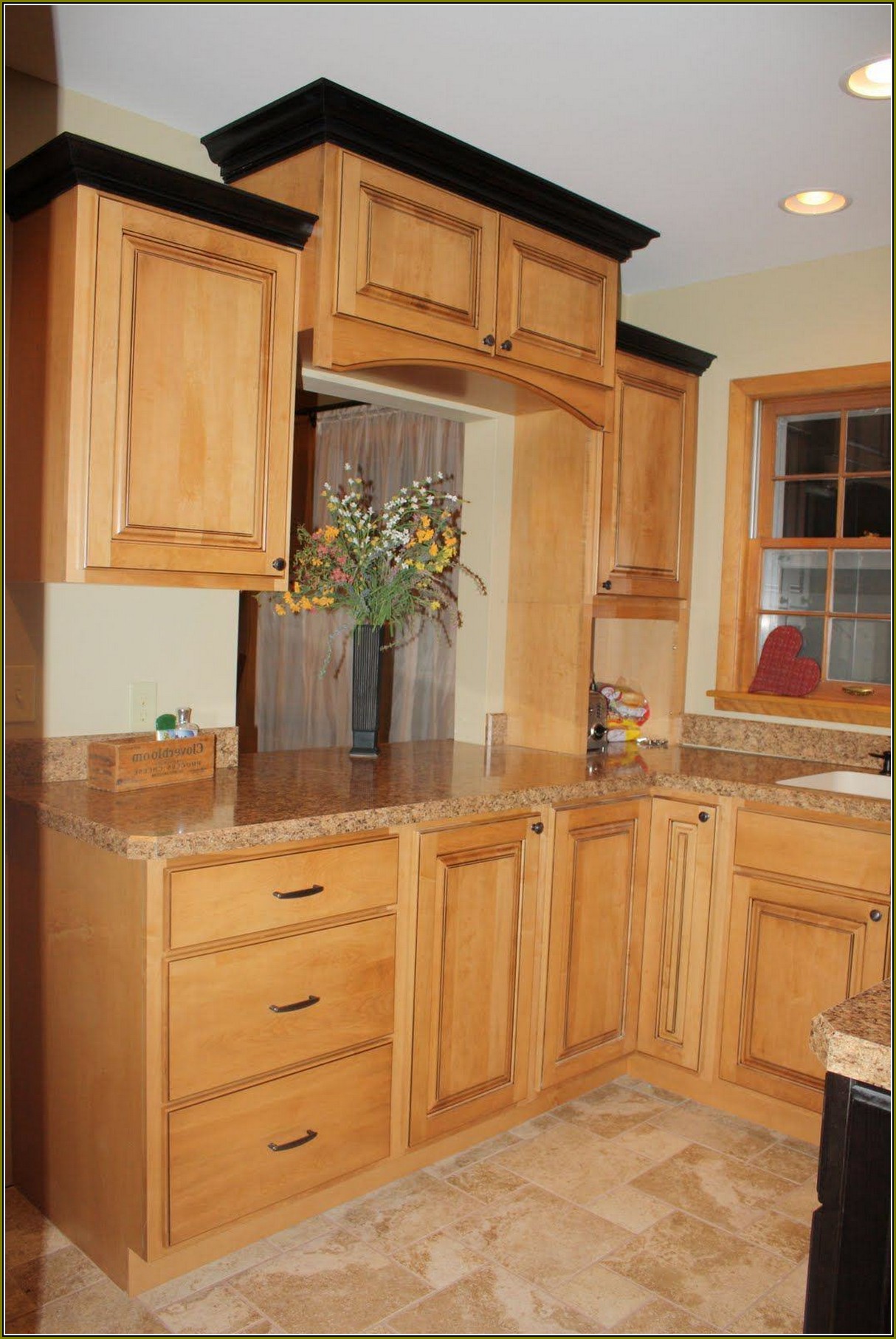 Kitchen Cabinet Crown Molding Modern