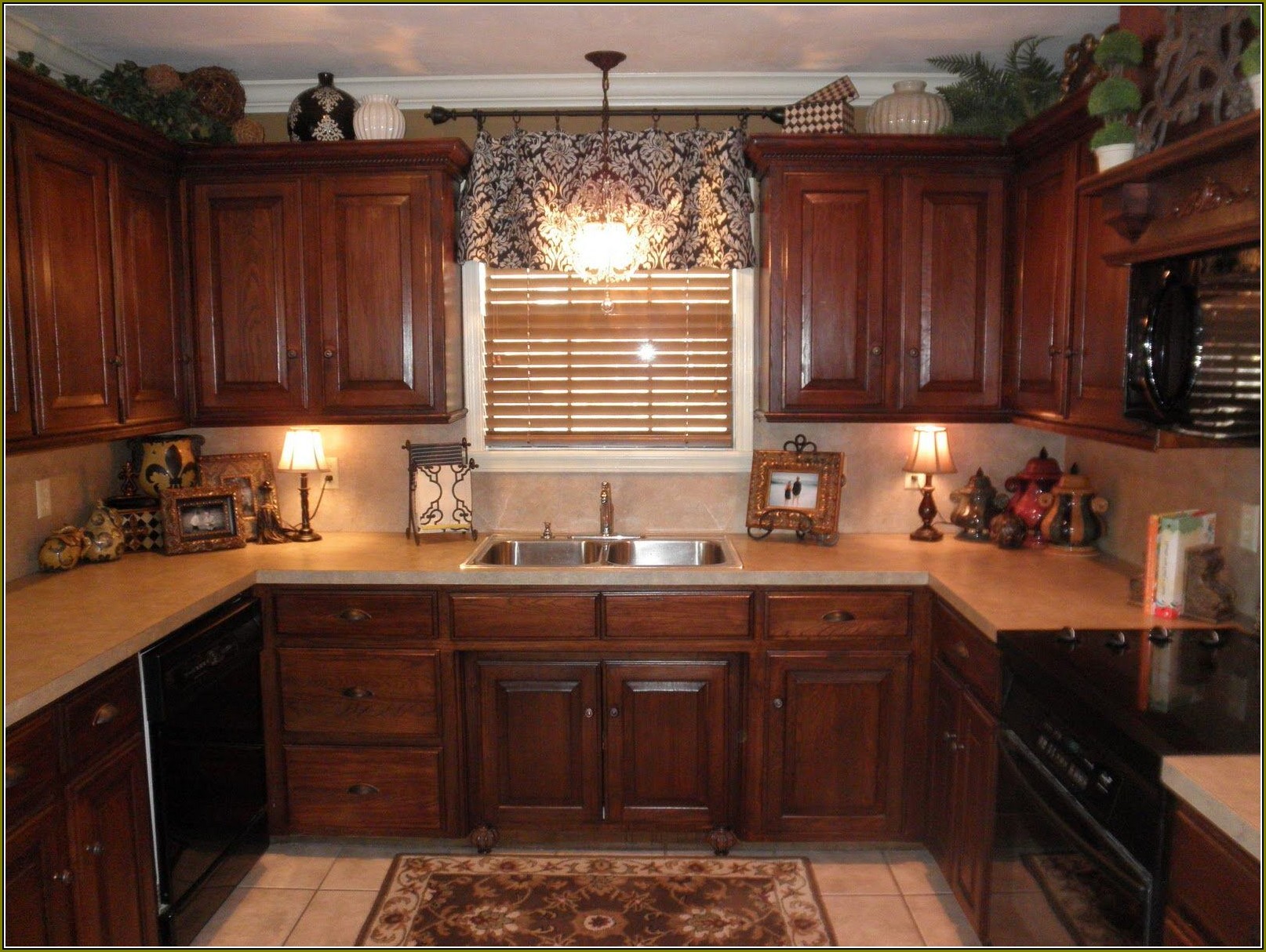Kitchen Cabinet Crown Molding Styles