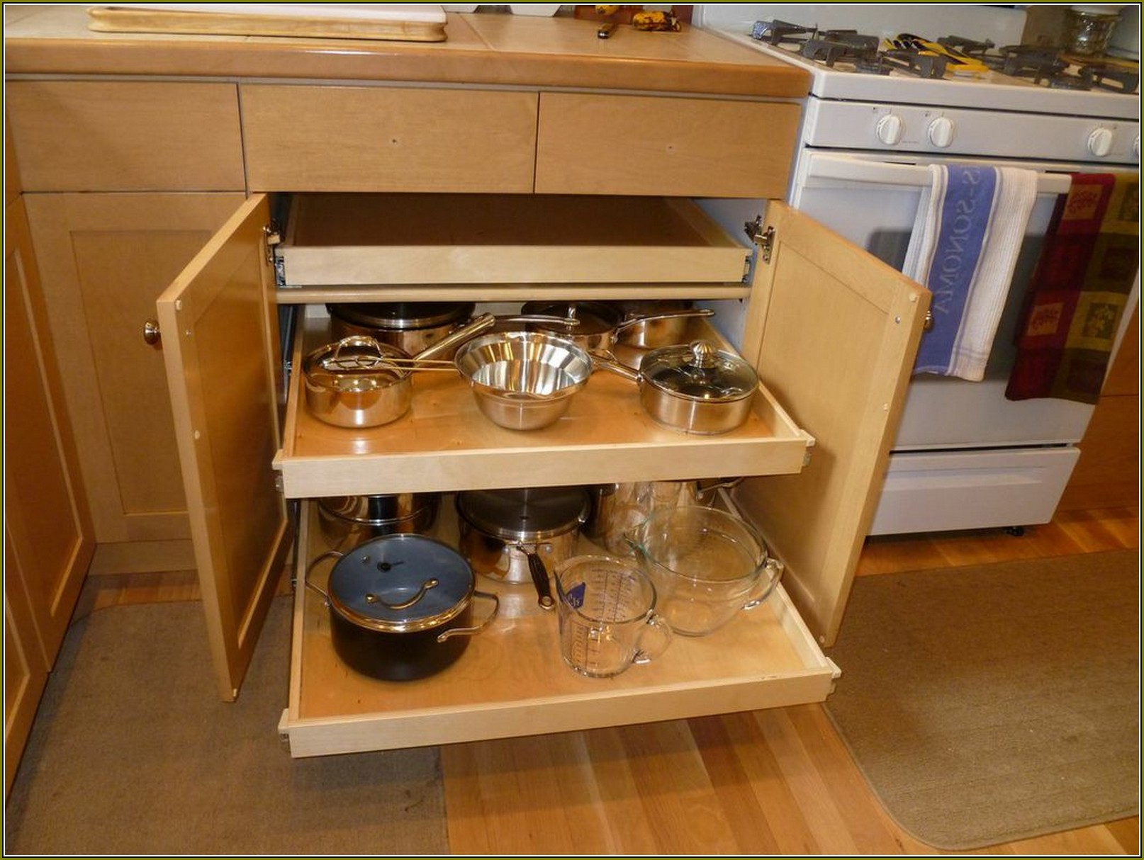 Kitchen Cabinet Pull Out Shelves Home Depot