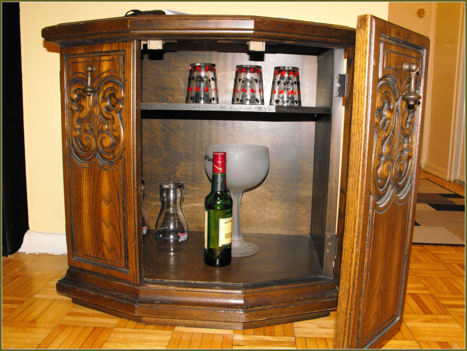 Liquor Storage Cabinet With Lock