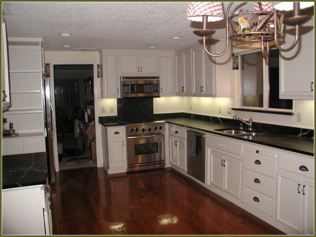 Maple Kitchen Cabinets Black Granite