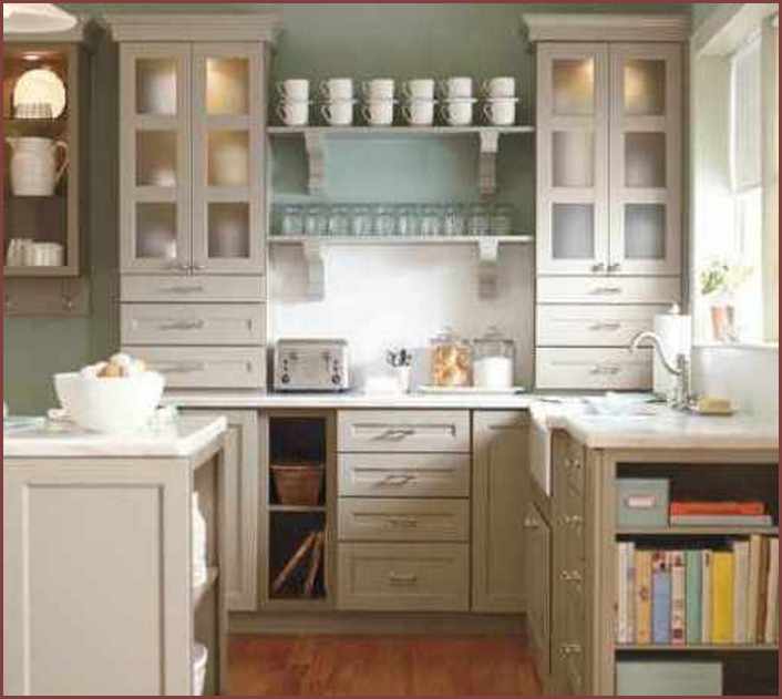 Martha Stewart Decorating Above Kitchen Cabinets