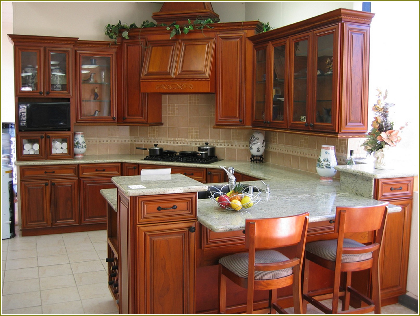Pictures Of Cherry Wood Kitchen Cabinets