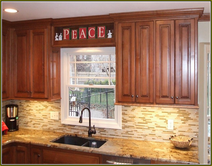 Shaker Style Cabinets With Beadboard