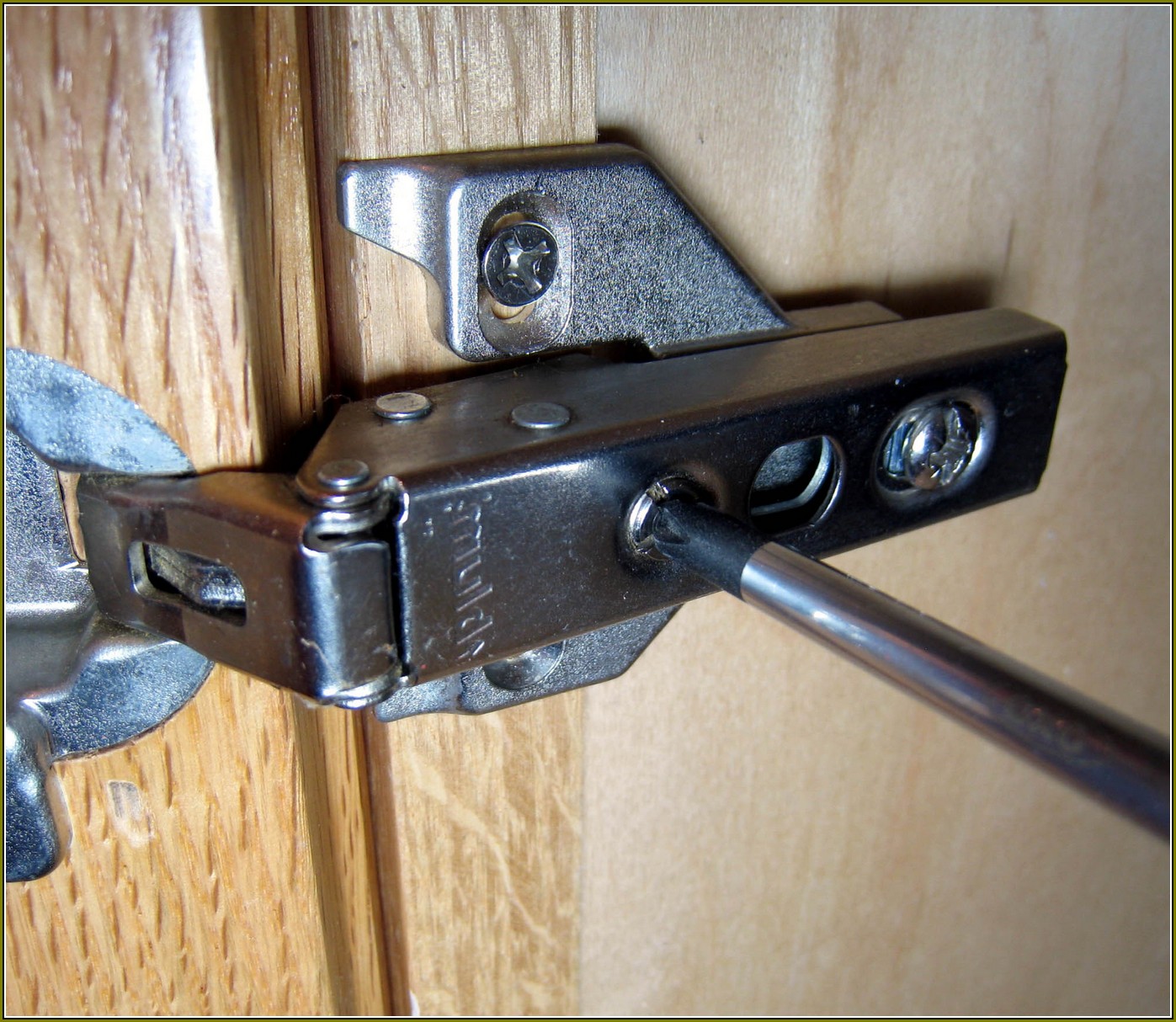 Types Of Cabinet Hinges For Kitchen Cabinets