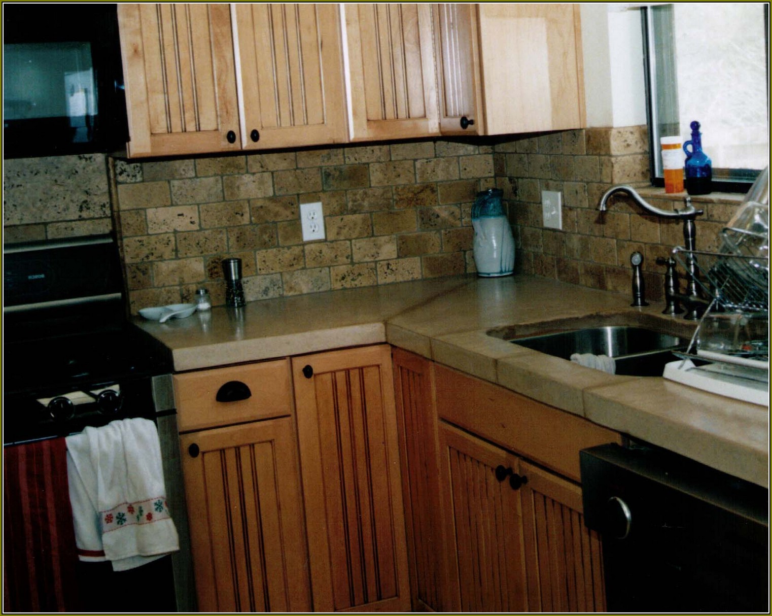 Types Of Kitchen Cabinets Materials