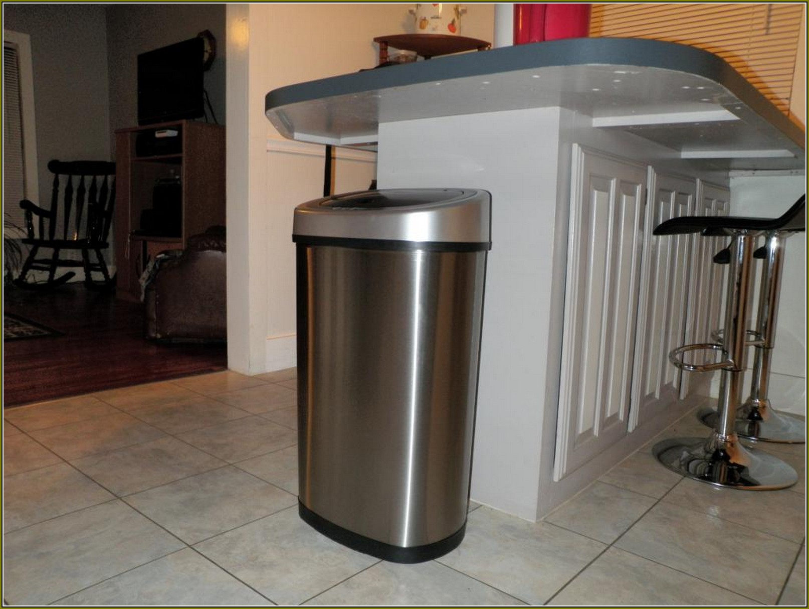 Under Cabinet Trash Can With Lid